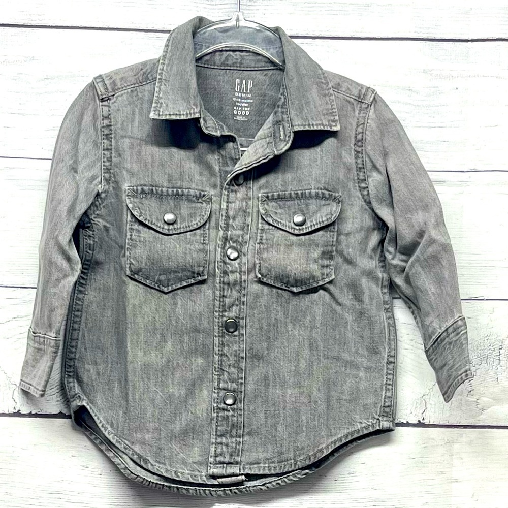 GAP Gray Denim Snap Button Down Shirt Size 12-18 Months